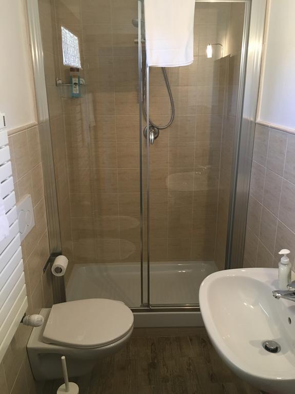 Guest House Il Naif Florence Ngoại thất bức ảnh